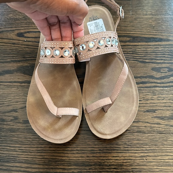 🆕 💎NWT ROSE GOLD THONG SANDALS SIZE 10 - Picture 2 of 4